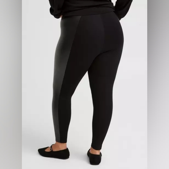 Torrid Full-Length Inset Legging with Faux Leather - Black - NWT - Size 4 - Picture 4 of 5